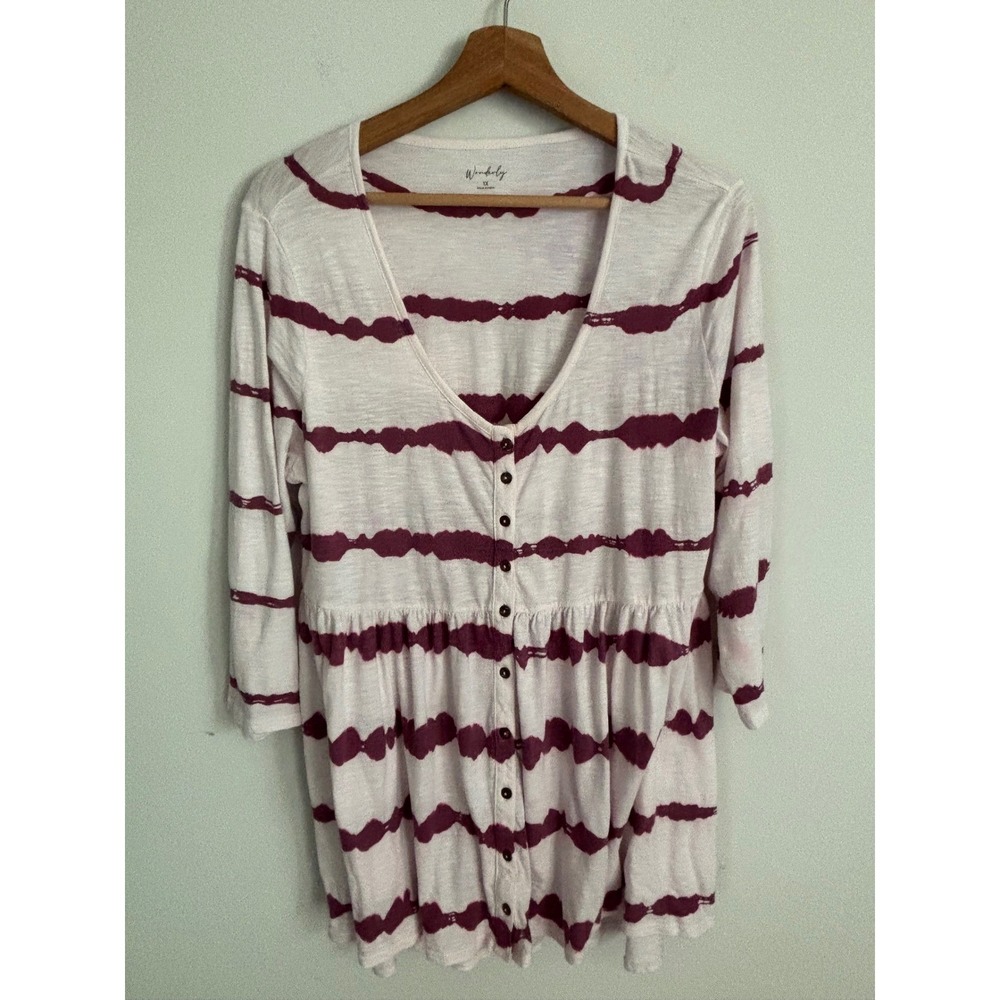 Wonderly Women 1X Burgundy White Tie Dye Stripe Babydoll Tunic Button Front Top